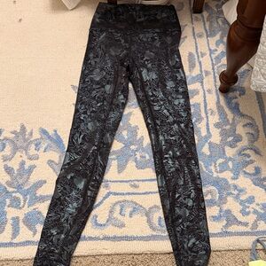 Lululemon Athletica Black and Gray Floral Leggings